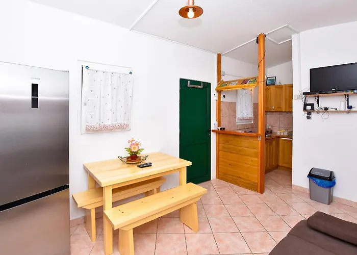 Vikendica House Dino Tkon